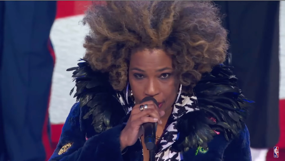 Macy Gray performs National Anthem at 2022 NBA All-Star Game