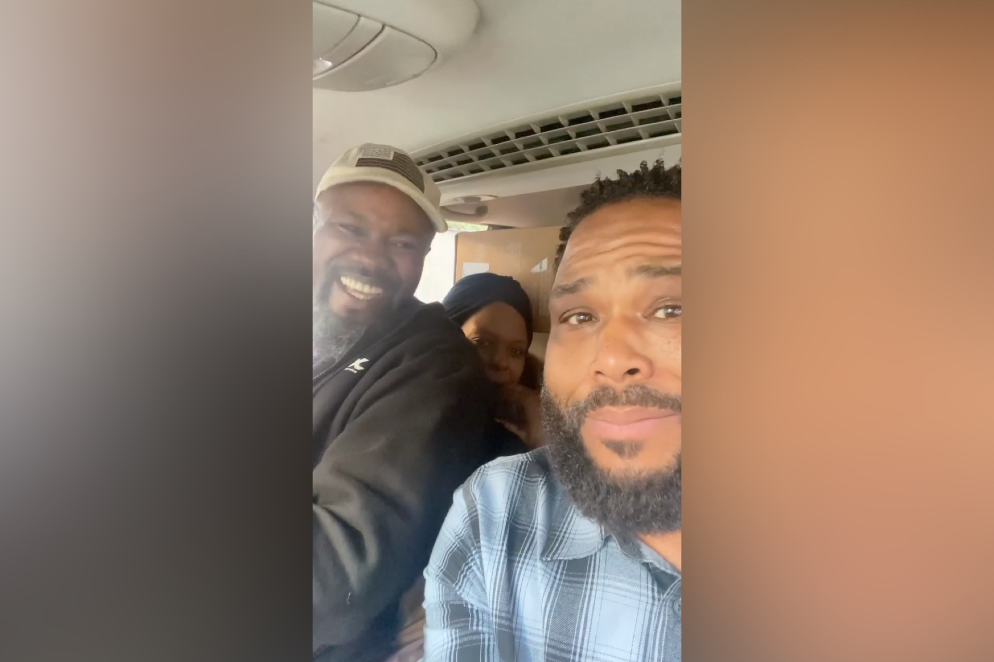 Anthony Anderson Hitches A Ride From Best Buy From Alex & Charm Who He Met In The Store
