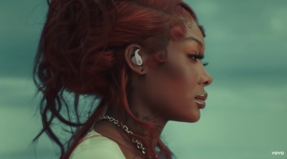 Summer Walker Taps SZA & Cardi B For 'No Love' (Extended Version ...