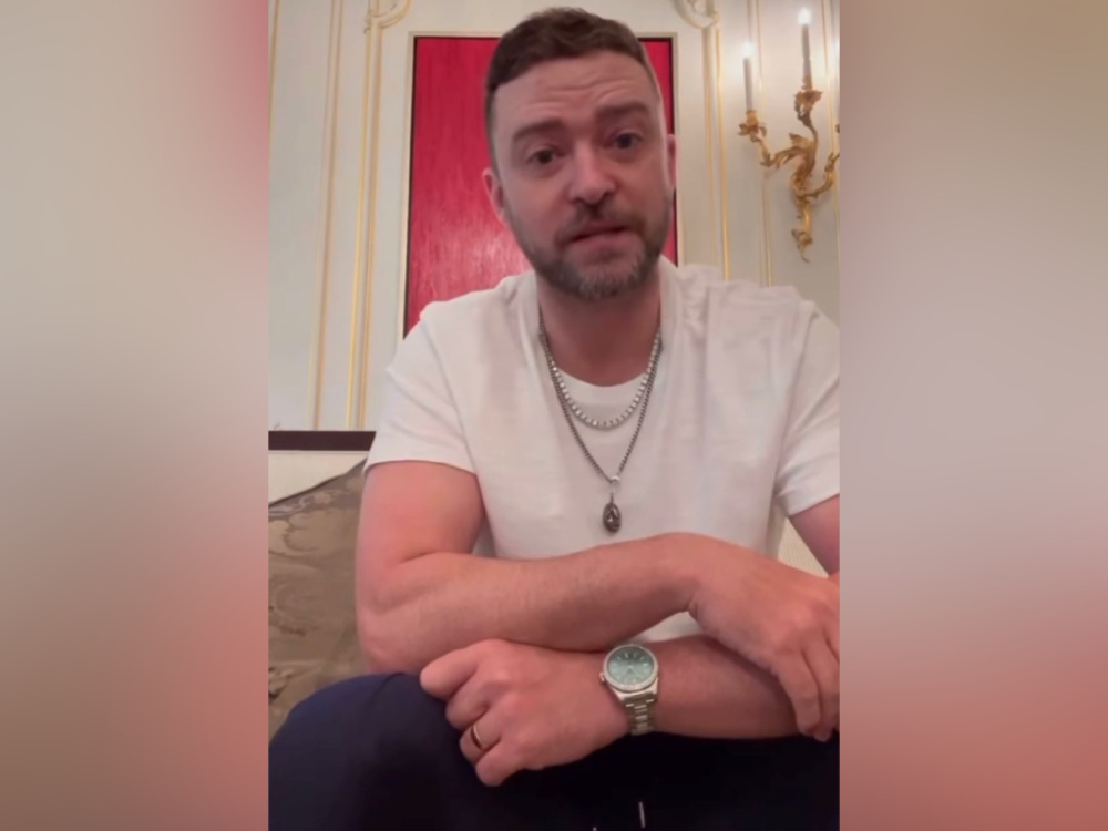 justin-timberlake-issues-apology-after-beat-your-feet-fail-something-in-the-water-festival