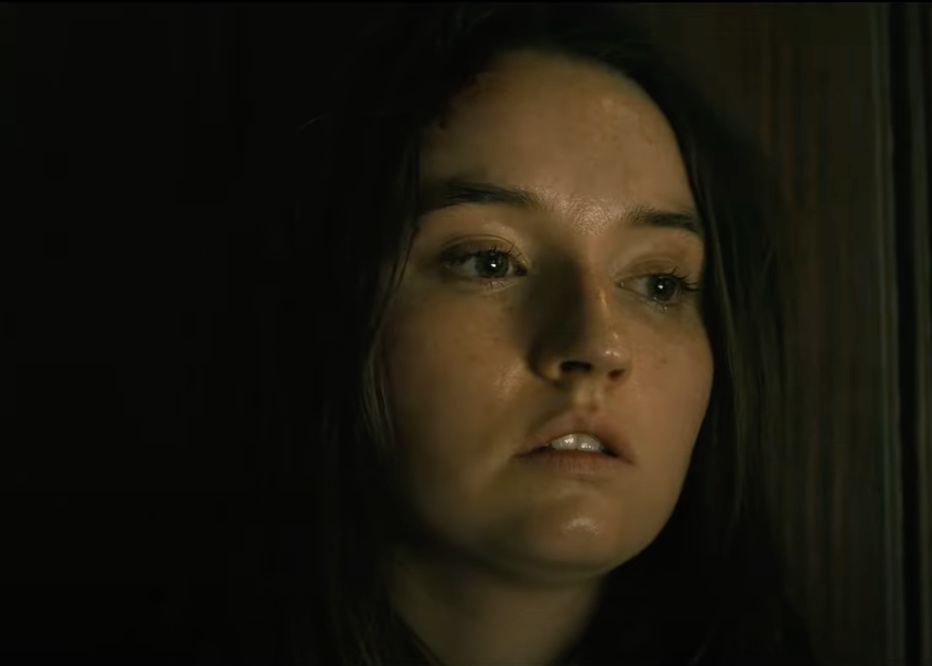 Kaitlyn Dever - No One Will Save You Trailer