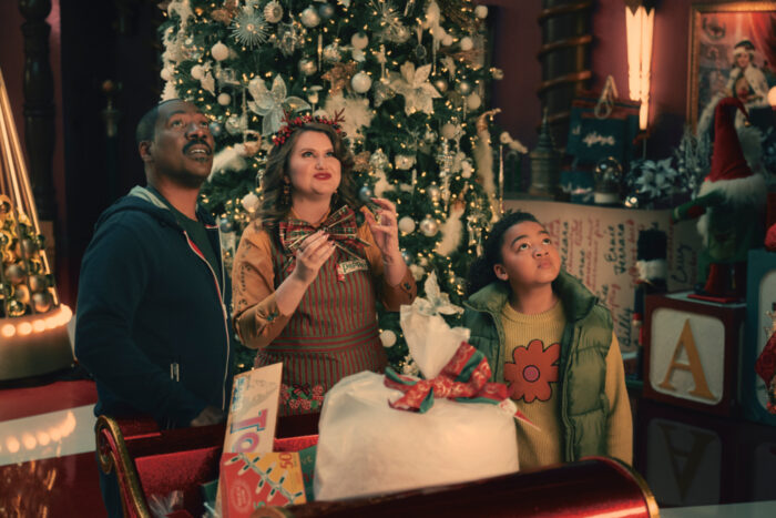 Jillian Bell as Pepper - Eddie Murphy as Chris Carver - Madison Thomas as Holly Carver in Candy Cane Lane