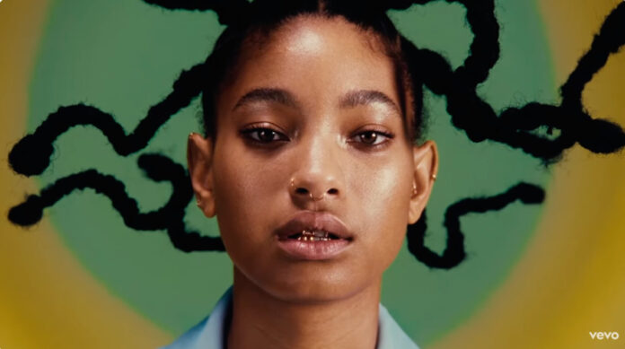 willow-smith-big-feelings-visualizer