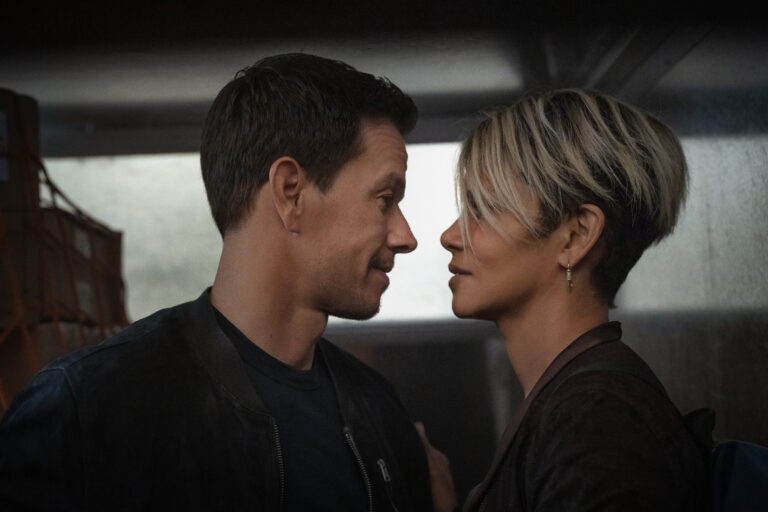 Mark Wahlberg as Mike McKenna and Halle Berry as Roxanne Hall