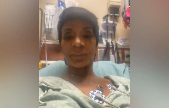 momma-dee-hospitalized