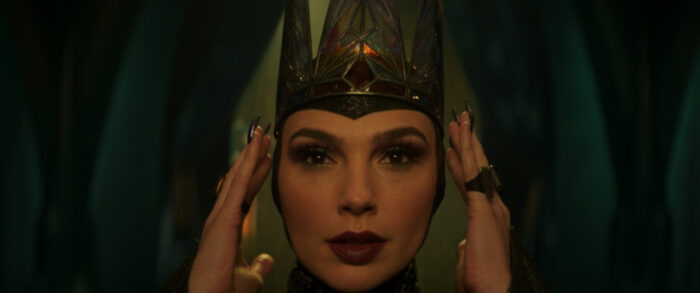 Gal-Gadot-Evil-Queen