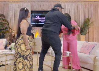 Tokyo Toni & Karlissa Saffold Almost Come to Blows On ‘Aunt Tea Podcast’ tokyo-toni-karlissa-fight-aunt-tea-podcast