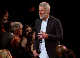 Brett Favre Discloses Parkinson’s Diagnosis While Testifying Before Congress Brett-Farve-Parkinsons
