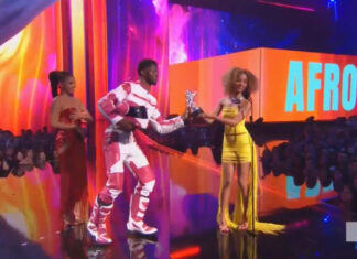 Tyla Tells Twitter To ‘STFU’ Over Halle Bailey Tweets Tyla-MTV-VMAs-Halle-Bailey-Lil-Nas-X