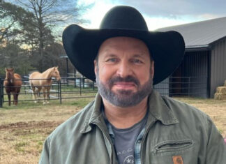 Garth Brooks Faces Shocking Sexual Assault Lawsuit From Longtime Stylist Garth-Brooks-sexual-assault-lawsuit