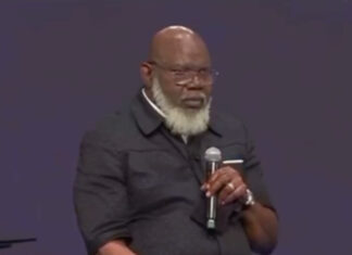 Potter’s House Releases Statement After Bishop T.D. Jakes Suffers Medical Emergency During Service Bishop-TD-Jakes-medical-emergency-The-potters-house-dallas