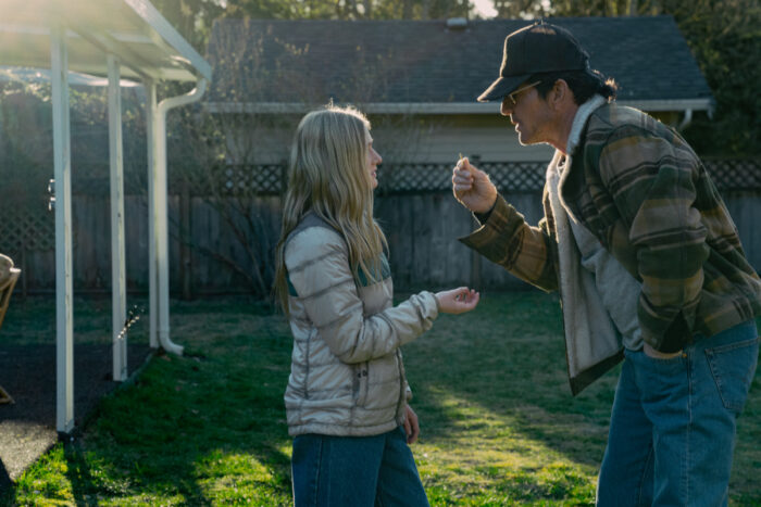 Kate Maree as Melissa and Dennis Quaid as Keith Jesperson Happy Face