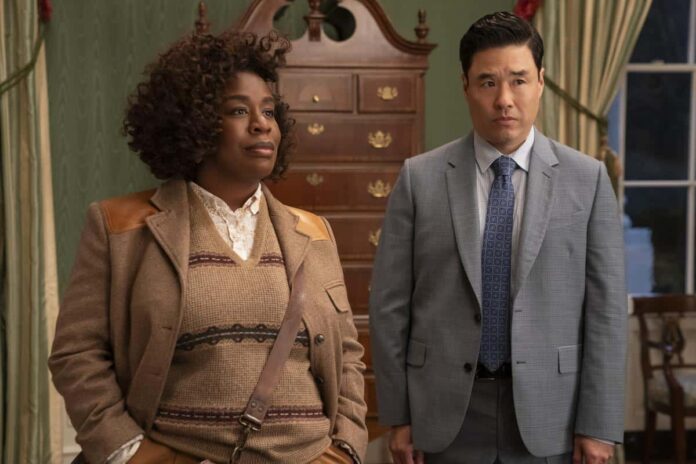 Uzo-Aduba-Randall-Park-The-Residence-Netflix