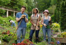 ‘Grosse Pointe Garden Society’: Murder, Mystery & Manicured Lawns On NBC Grosse Pointe Garden Society - Season pilot