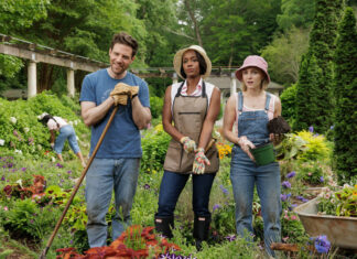 ‘Grosse Pointe Garden Society’: Murder, Mystery & Manicured Lawns On NBC Grosse Pointe Garden Society - Season pilot