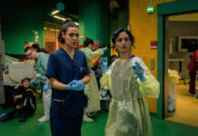 Apple TV+ Unveils Gripping Medical Drama ‘Berlin ER’ Haley-Louise-Jones-Şafak-Şengül-Berlin-ER