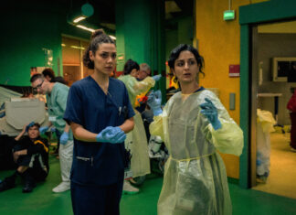 Apple TV+ Unveils Gripping Medical Drama ‘Berlin ER’ Haley-Louise-Jones-Şafak-Şengül-Berlin-ER