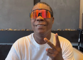 PRAYERS UP: Tracy Morgan Falls Ill At Knicks Game Tracy-Morgan-ill-knicks-game