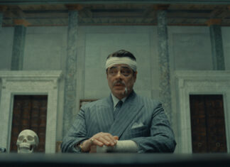 ‘The Phoenician Scheme’ Trailer: A Whimsical Tale Of Wealth, Secrets & Strange Family Dynamics Benicio-Del-Toro-Zsa-Zsa-Korda-The-Phoenician-Scheme-1