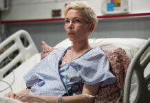 Michelle Williams & Jenny Slate Star In ‘Dying For Sex’ – Now Streaming On Hulu Michelle-Williams-In-Dying-For-Sex-Hulu