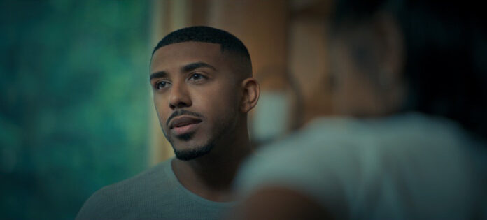 Marques Houston in "RUN"