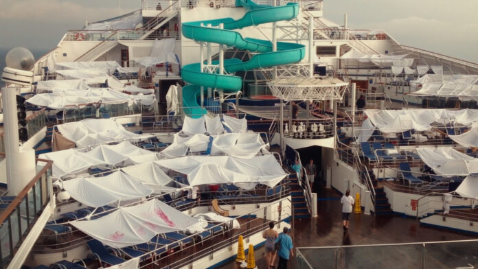 Official Netflix trailer for Trainwreck: Poop Cruise documentary