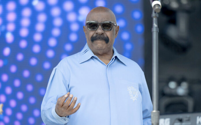 walter-scott-the-whispers-death-81 Walter Scott of The Whispers performs on stage during a live concert