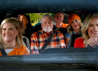 ‘Leanne’ On Netflix: Leanne Morgan Stars In New Comedy About Life After Divorce Kristen Johnston as Carol, Annie Gonzalez as Nora, Blake Clark as Daddy John, Graham Rogers as Tyler, Hannah Pilkes as Josie, and Leanne Morgan in Episode 104 of “Leanne” on Netflix.