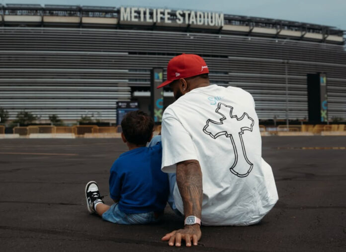 Odell Beckham Jr. shuts down false retirement rumors after a viral Adam Schelfer tweet. See OBJ’s hilarious response to the reports.