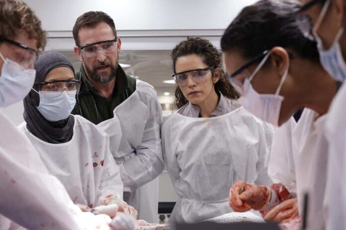 the-pitt-season-2-gerran-howell-amielynn-abellera-noah-wyle-sepideh-moafi-supriya-ganesh