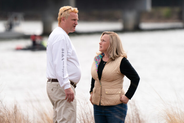 Jason Clarke as Alex Murdaugh and Patricia Arquette as Maggie Murdaugh in Hulu’s “Murdaugh: Death In The Family.”