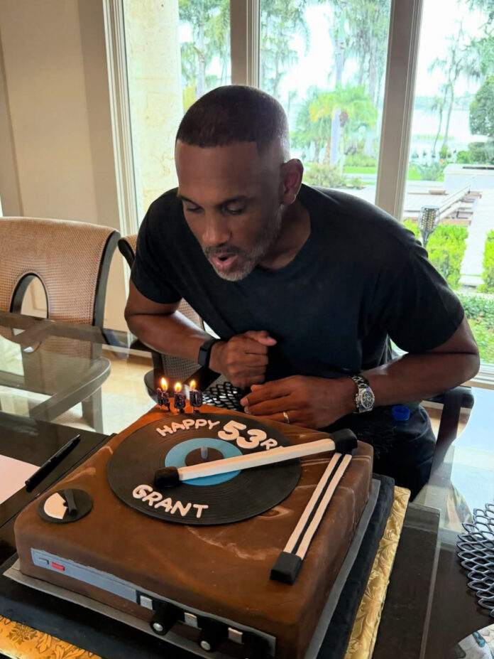 Grant Hill celebrates his 53rd birthday with a turntable-inspired cake