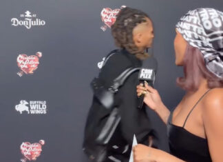 Watch As Jaden Smith Walk Off From An Interview (Video) Jaden Smith walking away from a red carpet interview after being asked about his footwear collaboration