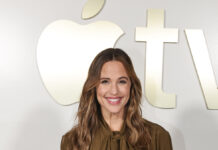 Jennifer Garner Reveals She Bit Off Part Of A Stunt Performer’s Ear Jennifer Garner smiling during Apple TV Press Day panel for “The Last Thing He Told Me” Season 2 in Los Angeles.