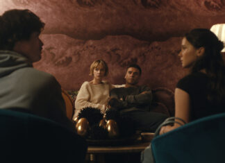 ‘Beef’ Season 2 Teaser Drops And The New Feud Looks Messy AF! Charles Melton as Austin Davis, Carey Mulligan as Lindsay Crane-Martín, Oscar Isaac as Joshua Martín, and Cailee Spaeny as Ashley Miller in "Beef" Season 2 on Netflix.