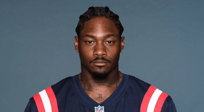 stefon-diggs-patriots-release-free-agency Stefon Diggs is heading back to free agency after the Patriots decided to release the veteran wide receiver following just one season in New England.