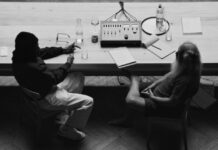 ‘JAŸ-Z IN 8’: HBO Releases First Teaser for Intimate Documentary Series JAŸ-Z and Rick Rubin sit together in a recording studio during a conversation in the HBO documentary series "JAŸ-Z IN 8."